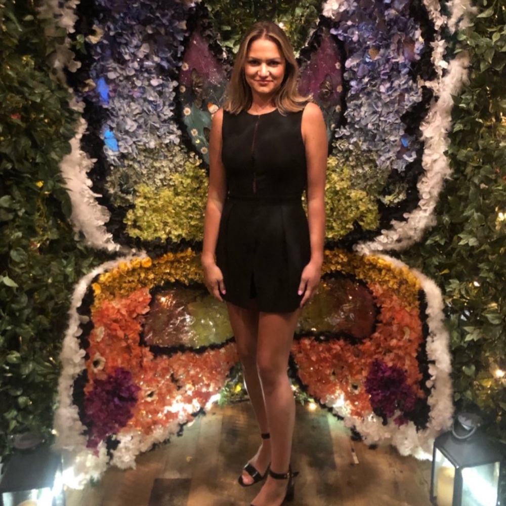 Adelyn Rae Romper size L